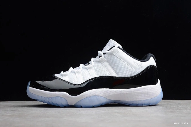  Retro White Low Air Jordan Black "Concord" mens 11 528895-153 0806